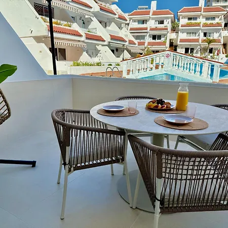 Apartment Sunny Escapes, Newly Renovated - Playa De Americas Playa de las Americas (Tenerife)