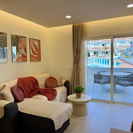 Sunny Escapes, Newly Renovated - Playa De Americas Apartman Playa de las Américas