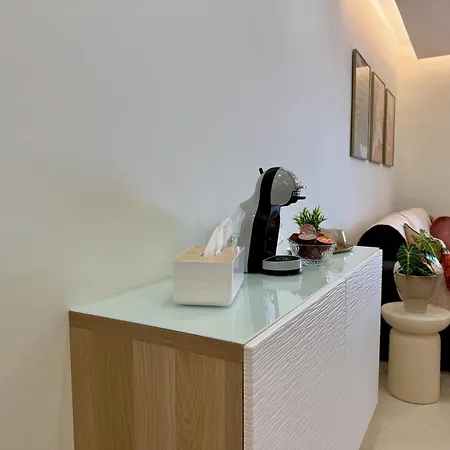 Sunny Escapes - Playa De Americas 아파트 *