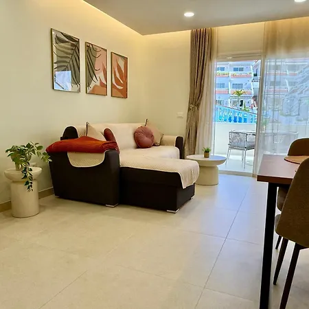 Apartamento Sunny Escapes, Newly Renovated - Playa De Americas Playa de las Américas