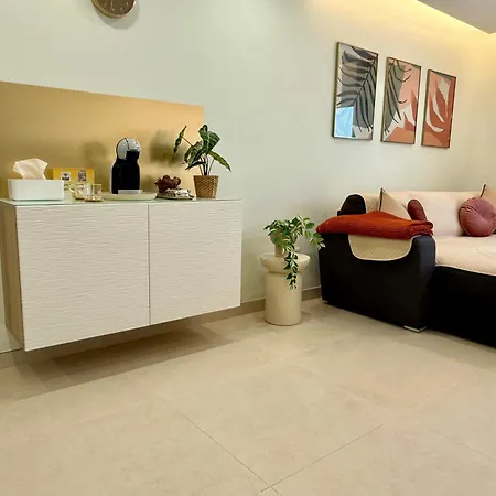 Sunny Escapes, Newly Renovated - Playa De Americas 公寓 *