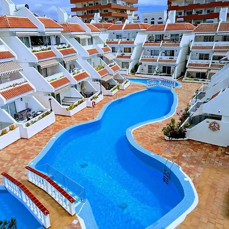 Sunny Escapes, Newly Renovated - Playa De Americas 公寓