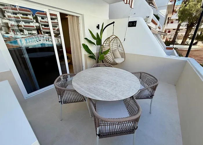 Apartment Sunny Escapes, Newly Renovated - Playa De Americas