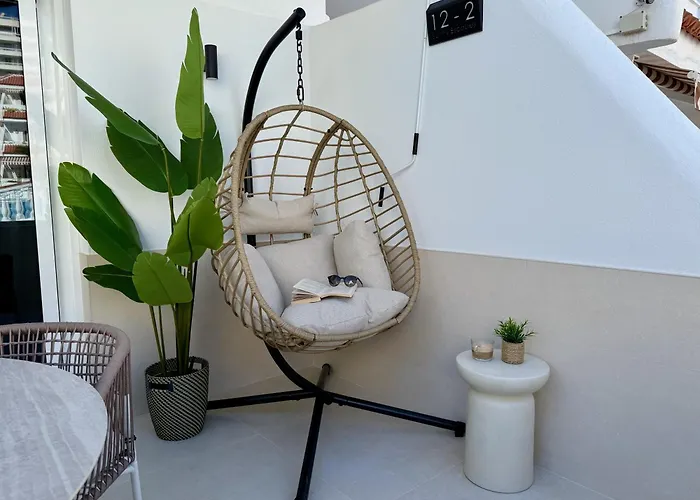 Sunny Escapes, Newly Renovated - Playa De Americas Apartman Playa de las Américas