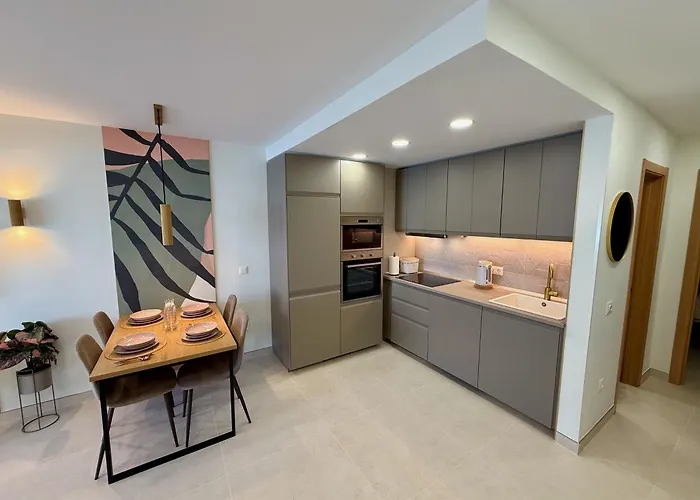 Sunny Escapes, Newly Renovated - Playa De Americas Плая-де-лас-Америкас