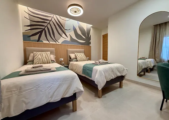 Sunny Escapes, Newly Renovated - Playa De Americas